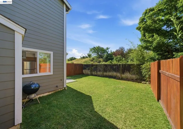 26th image of 227 Clearpointe Dr, Vallejo, CA 94591 | MLS# 41133069