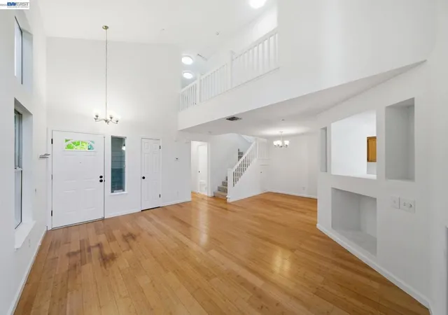 5th image of 227 Clearpointe Dr, Vallejo, CA 94591 | MLS# 41133069