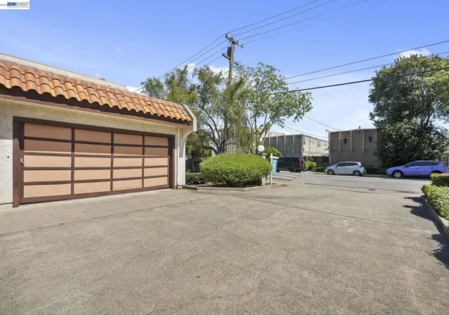 Homes for sale in San Leandro, CA | 960 Joaquin Ave, San Leandro, CA 94577 | MLS# 41133087