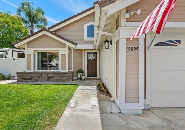 4th image of 12895 Meseta Lane, Lakeside, CA 92040 | MLS# 260010416SD