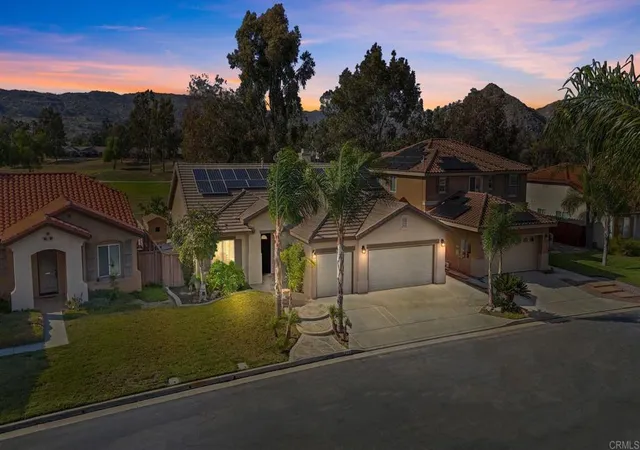 3rd image of 219 Caldera Ln, Hemet, CA 92545 | MLS# PTP2603284