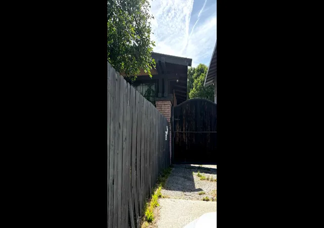 Photo 1 of Multi family home for sale at 2510 Crenshaw Blvd, Los Angeles, CA 90016 | MLS# DW26091557 | Listing updated on 2026-05-07