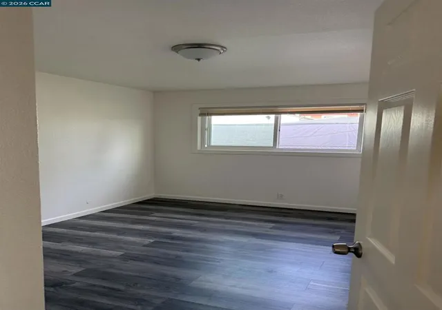 Listing Photo 5 - Condo for sale in building located at 100 S 21st St, Richmond, CA 94804