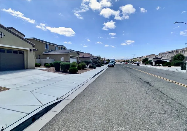 Photo 4 of Single family home for sale at 16807 Desert Lily, Victorville, CA 92394 | MLS# CV26093190 | Listing updated on 2026-09-25
