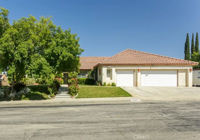 3rd image of 41422 Ventana Dr, Palmdale, CA 93551 | MLS# SR26094423
