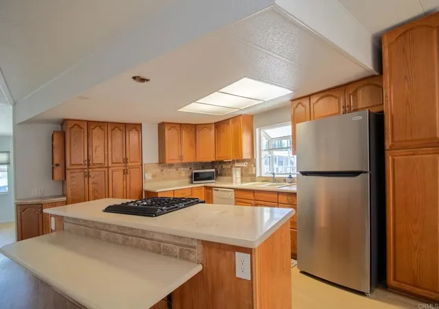 Photo 3 of Manufactured home for sale at 200 N El Camino Real #SPC 181, Oceanside, CA 92058 | MLS# NDP2604189 | Listing updated on 2026-09-21