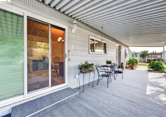 3rd image of 1057 Peralta Rd, Concord, CA 94520 | MLS# 41133136