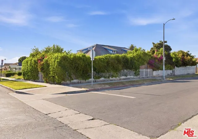 2nd image of 1801 W 43rd St, Los Angeles, CA 90062 | MLS# 26805899
