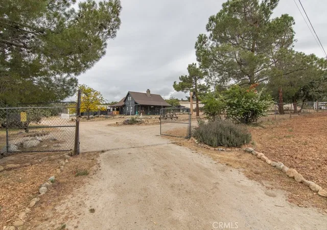 4th image of 37325 Bohlen, Anza, CA 92539 | MLS# SW26059535