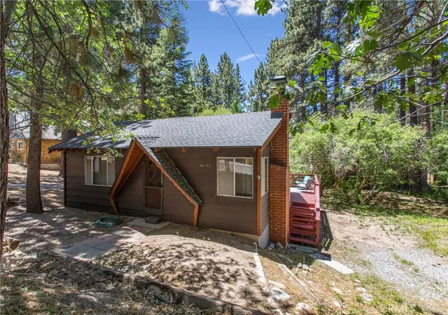 2nd image of 33471 Weeping Willow, Green Valley Lake, CA 92341 | MLS# IG26094440
