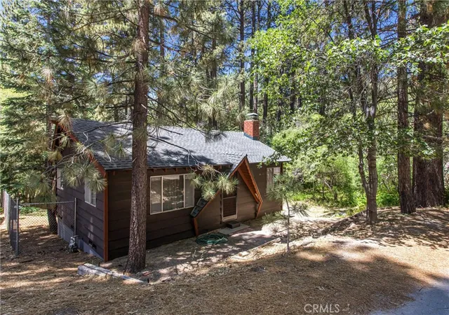 3rd image of 33471 Weeping Willow, Green Valley Lake, CA 92341 | MLS# IG26094440