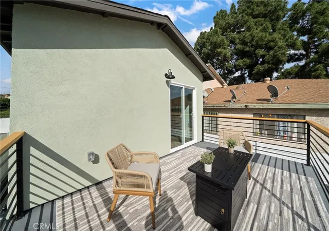Photo 2 of Single family home for sale at 739 West 2nd, San Pedro, CA 90731 | MLS# CV26094482 | Listing updated on 2026-10-03