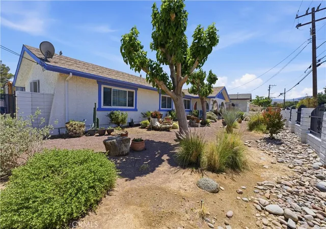 3rd image of 41860 55Th W, Quartz Hill, CA 93536 | MLS# SR26078001