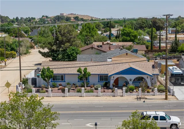 5th image of 41860 55Th W, Quartz Hill, CA 93536 | MLS# SR26078001