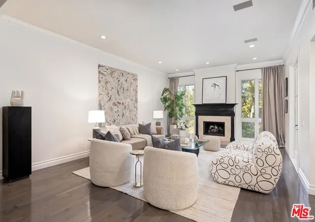 3rd image of 10112 Empyrean Wy, Los Angeles, CA 90067