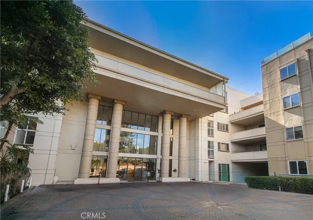 Homes for sale in Encino, CA | 4949 Genesta Ave #308, Encino, CA 91316 | MLS# SR26094527