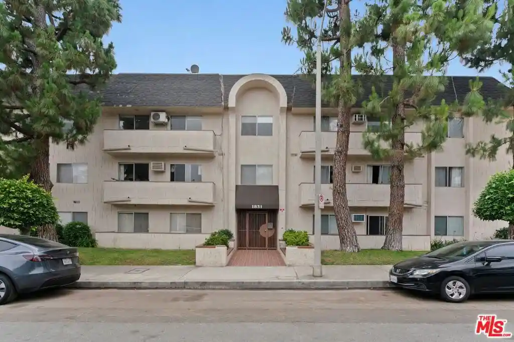 Listing Photo 22 - Condo for sale in 1831 Prosser Ave located at 1831 Prosser Ave, Los Angeles, CA 90025 - Unit #205