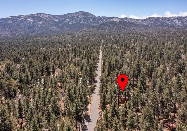 2nd image of 44844 Manzanita Ln, Sugarloaf, CA 92386 | MLS# IG26094569