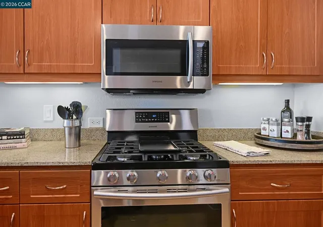 5th image of 5855 Horton, Emeryville, CA 94608