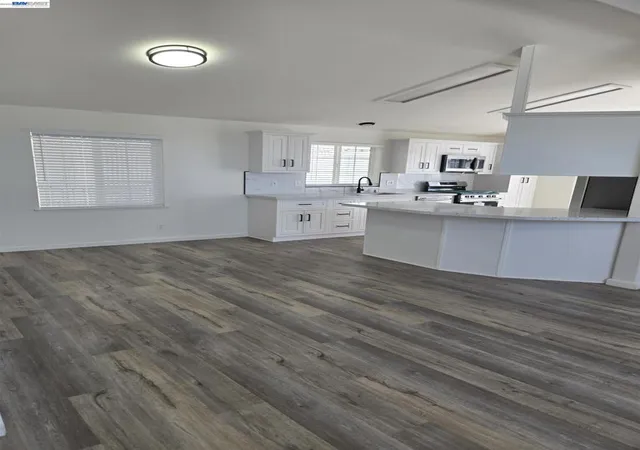 5th image of 183 Neptune Ave, Hayward, CA 94544 | MLS# 41133155