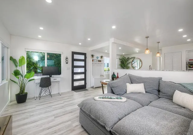 Homes for sale in Encinitas, CA | 170 Diana St #34, Encinitas, CA 92024 | MLS# NDP2604197