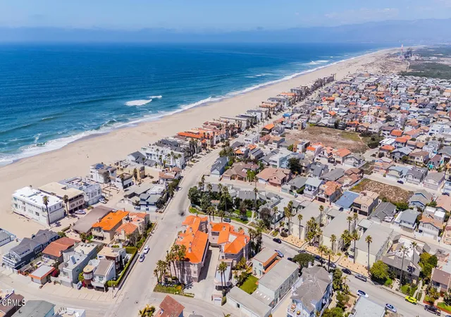 Photo 1 of Condo for sale at 1130 Mandalay Beach Rd, Oxnard, CA 93035 | MLS# V1-36132 | Listing updated on 2026-09-26