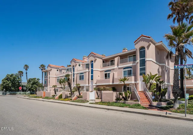 Photo 2 of Condo for sale at 1130 Mandalay Beach Rd, Oxnard, CA 93035 | MLS# V1-36132 | Listing updated on 2026-09-26