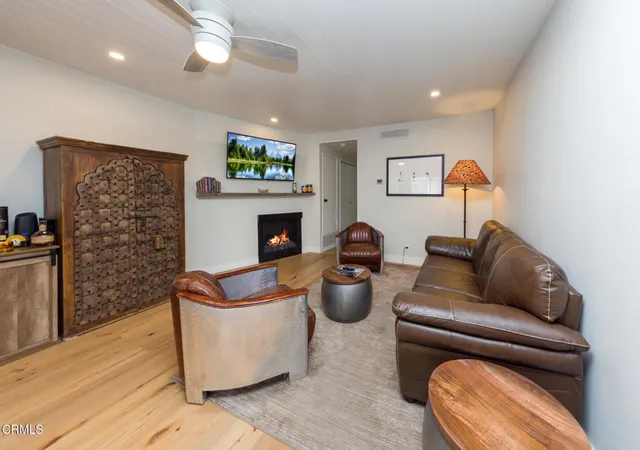 Photo 3 of Condo for sale at 3740 Summershore Ln, Westlake Village, CA 91361 | MLS# V1-36133 | Listing updated on 2026-09-24