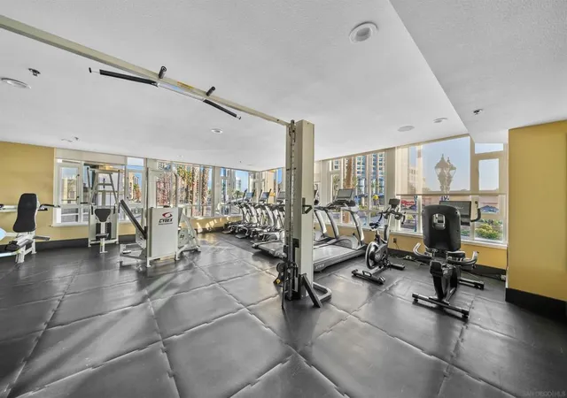 2nd image of 700 W Harbor, San Diego, CA 92101