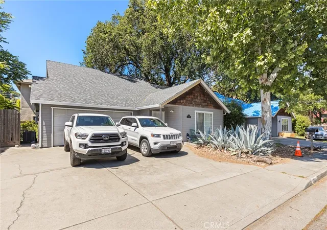 Homes for sale in Chico, CA | 1020 W 4th, Chico, CA 95928 | MLS# SN26094683