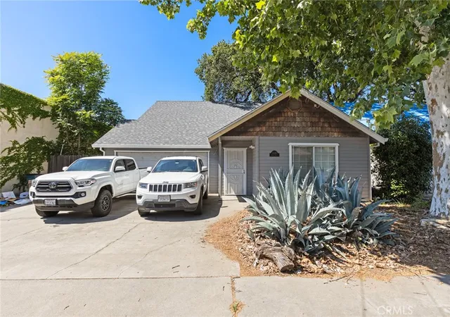 Homes for sale in Chico, CA | 1020 W 4th, Chico, CA 95928 | MLS# SN26094683