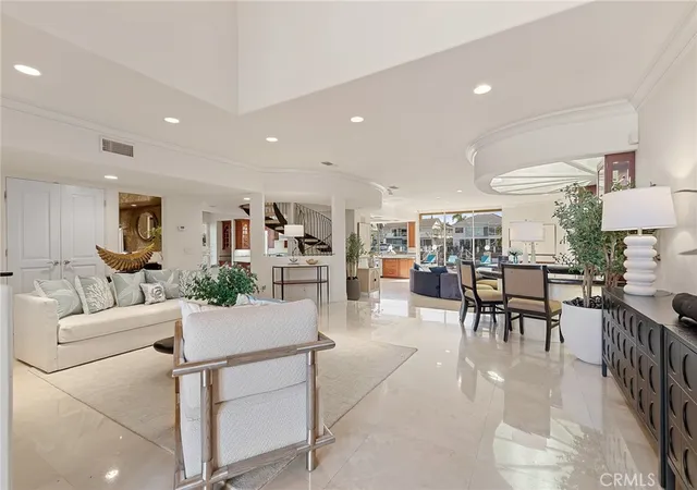 Photo 4 of Single family home for sale at 16181 Santa Barbara Ln, Huntington Beach, CA 92649 | MLS# OC26094754 | Listing updated on 2026-07-12