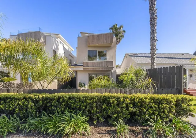 2nd image of 53 Sapphire, San Diego, CA 92109 | MLS# 260010521SD