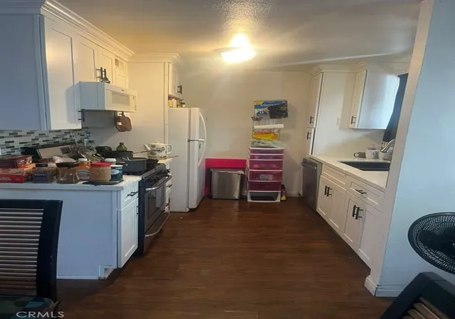 5th image of 9332 Van Nuys Blvd #56, Panorama City, CA 91402 | MLS# SR26085674