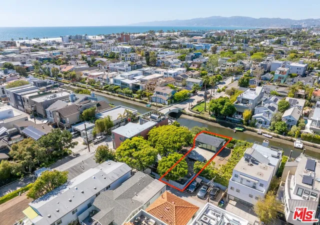 2nd image of 408 Linnie Canal, Venice, CA 90291 | MLS# 25511431