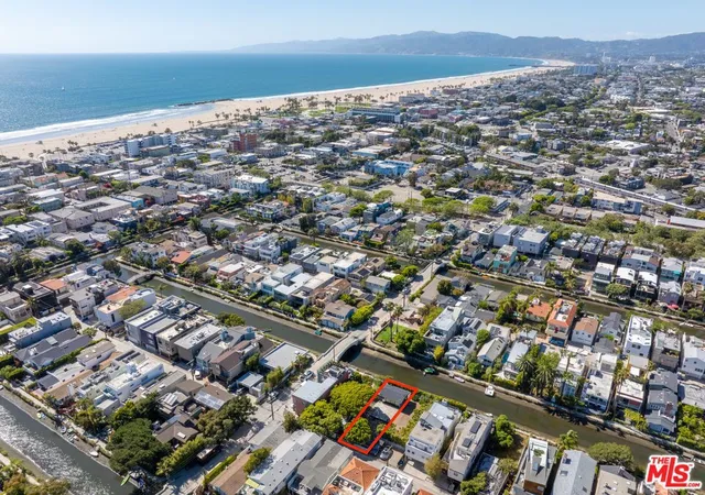 39th image of 408 Linnie Canal, Venice, CA 90291 | MLS# 25511431