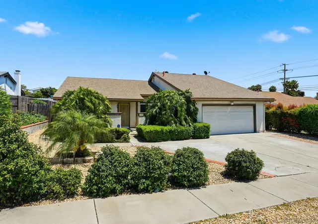 1st image of 707 Granada, Vista, CA 92083 | MLS# 260010538SD