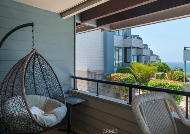 Homes for sale in Redondo Beach, CA | 431 Camino De Las Colinas, Redondo Beach, CA 90277 | MLS# SB26094657