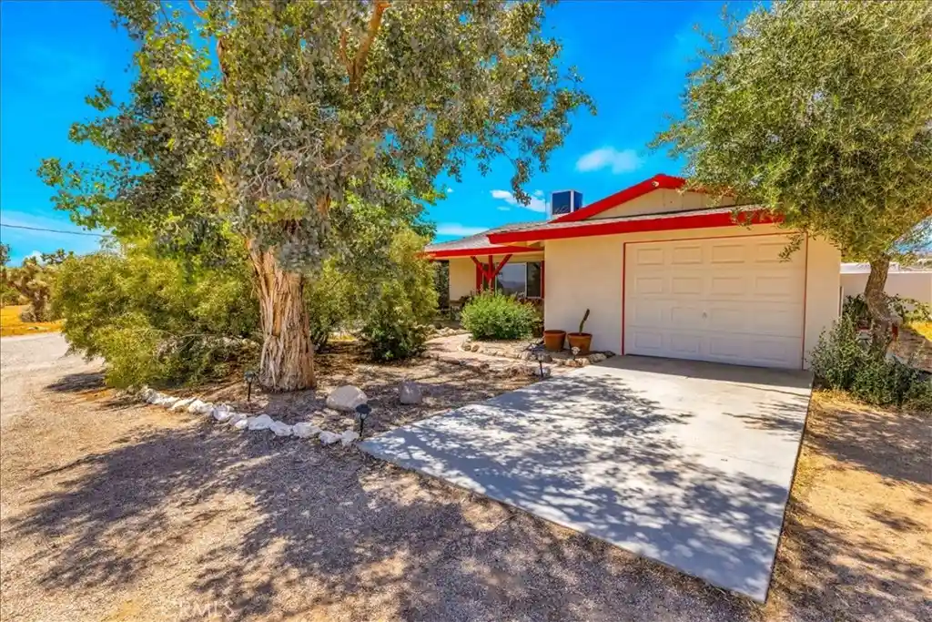 Photo 1 of Single family home for sale at 4816 Terry Ln, Yucca Valley, CA 92284 | MLS# JT26094835 | Listing updated on 2026-10-16