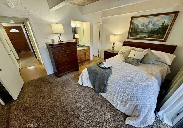 Photo 4 of Condo for sale at 861 Thrush, Big Bear Lake, CA 92315 | MLS# IG26094806 | Listing updated on 2026-09-06