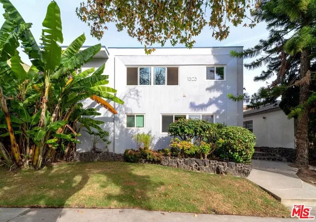 Homes for sale in Santa Monica, CA | 1323 11th St, Santa Monica, CA 90401 | MLS# 26828455