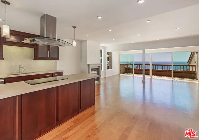 Homes for sale in Malibu, CA | 23914 De Ville Wy #D, Malibu, CA 90265 | MLS# 26740881