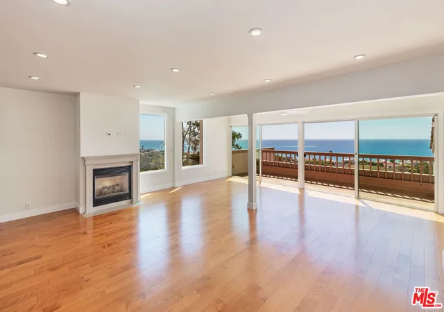 Homes for sale in Malibu, CA | 23914 De Ville Wy #D, Malibu, CA 90265 | MLS# 26740881