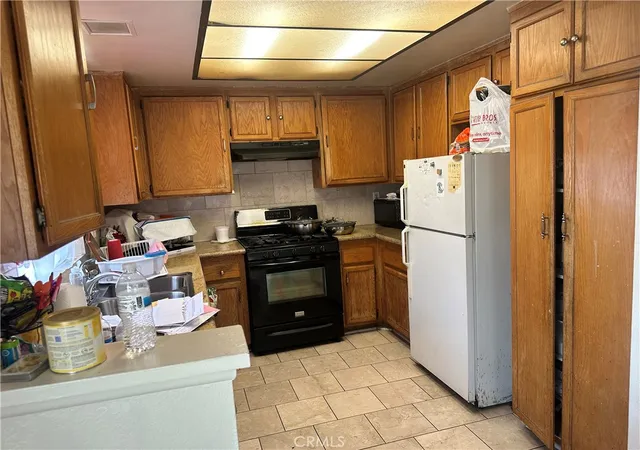 Photo 3 of Single family home for sale at 452 Cherry Vista Dr, Perris, CA 92571 | MLS# CV26094889 | Listing updated on 2026-05-09