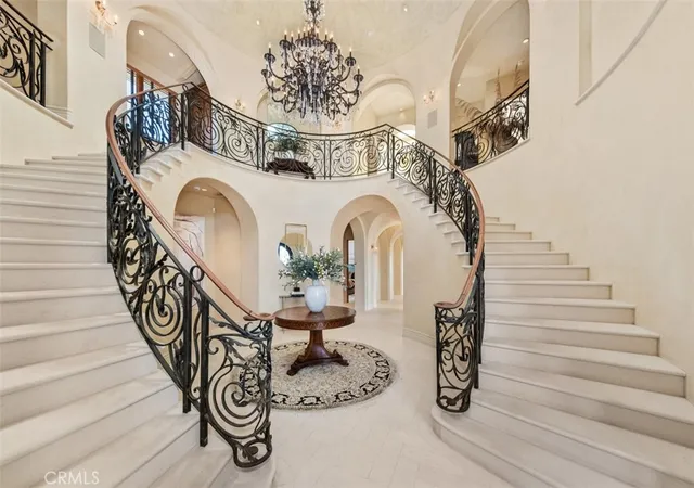 Photo 3 of Mansion for sale at 32040 Cape Point Dr, Rancho Palos Verdes, CA 90275 | MLS# OC26094885 | Listing updated on 2026-10-06