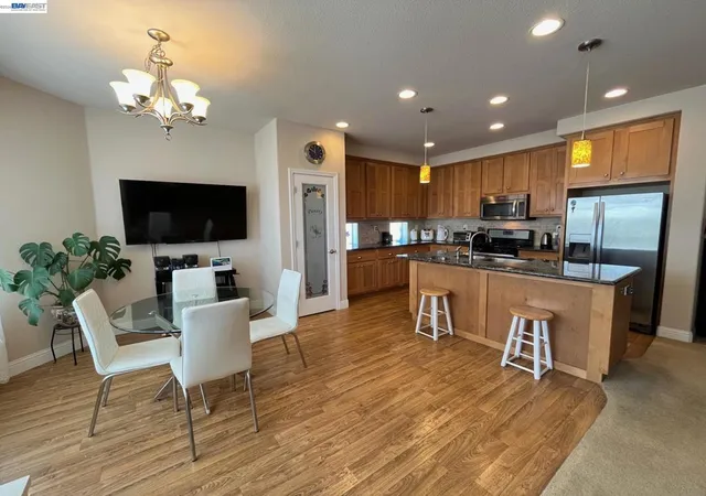 3rd image of 1291 Sussex Way, Hayward, CA 94544 | MLS# 41133239