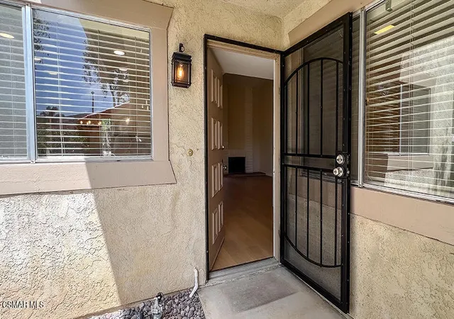 Homes for sale in Newbury Park, CA | 1815 Tipperary Ln, Newbury Park, CA 91320 | MLS# 226002016
