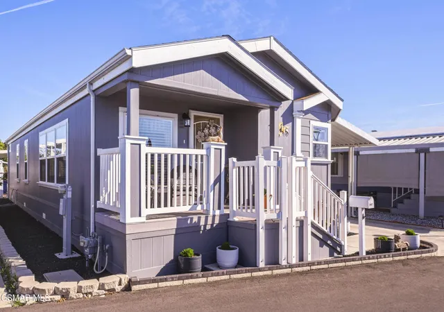 2nd image of 2167 Cardinal Ave, Oxnard, CA 93033 | MLS# 226002019
