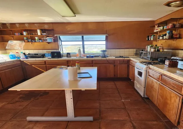 3rd image of 6367 Madrone Ave, San Diego, CA 92114 | MLS# PTP2603326