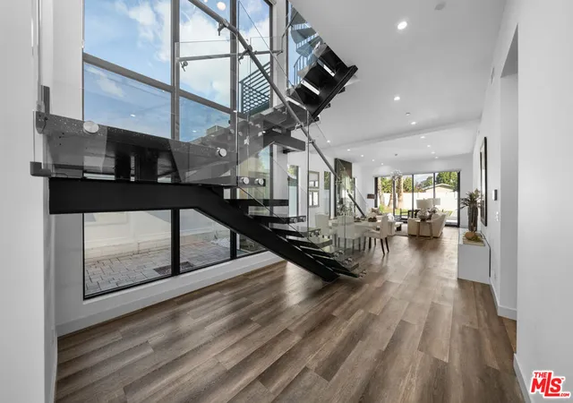 5th image of 5812 Willis Ave, Van Nuys, CA 91411 | MLS# 26828309